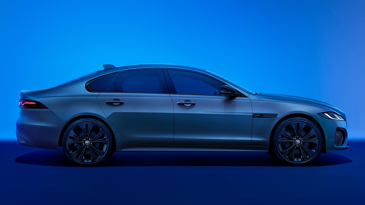 Jaguar XF, Premium Sedan