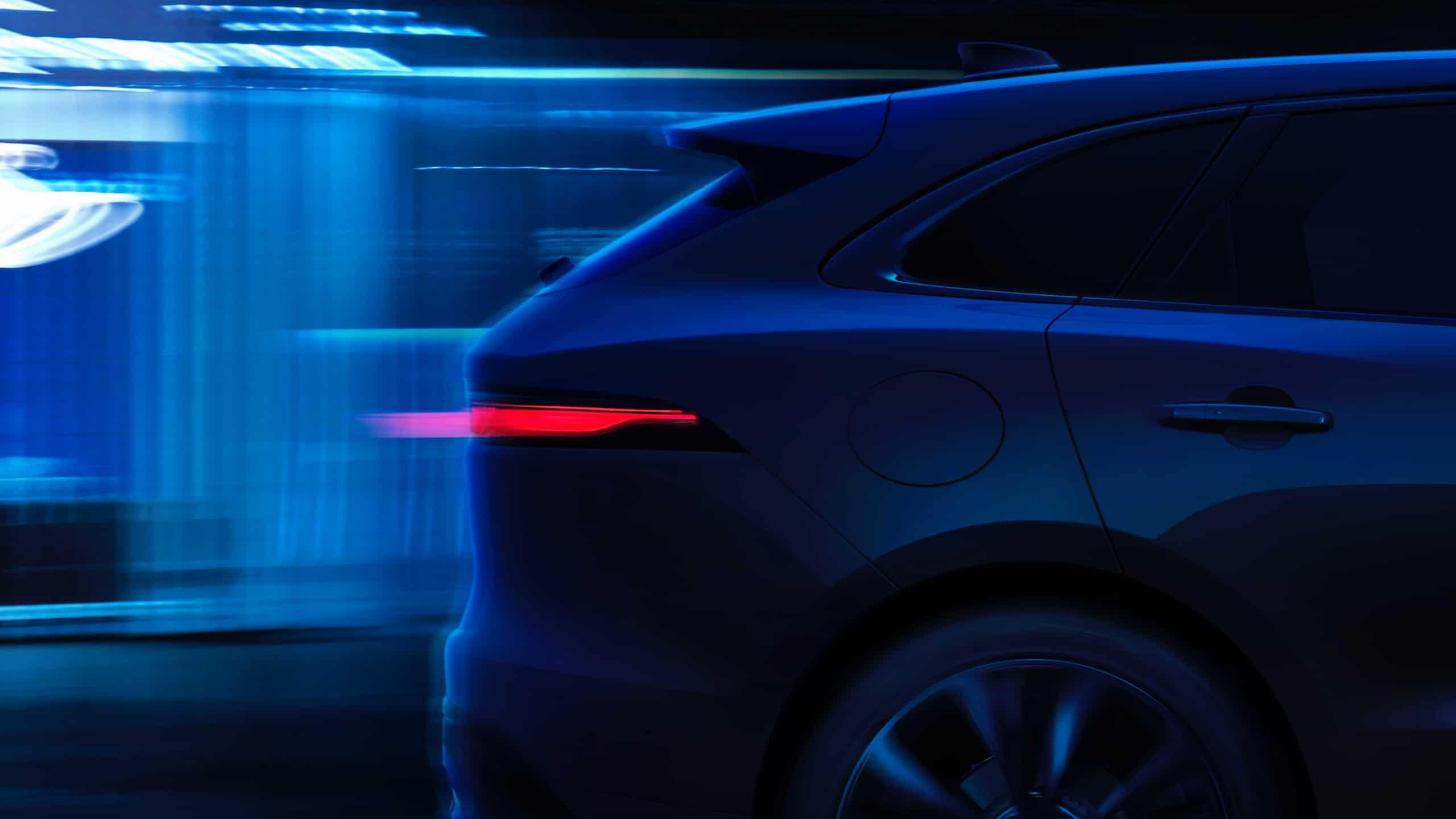 LA JAGUAR I-PACE BÉNÉFICIE DÉSORMAIS D' ALEXA ET D'UN NOUVEAU PACK  OPTIONNEL PREMIUM BLACK